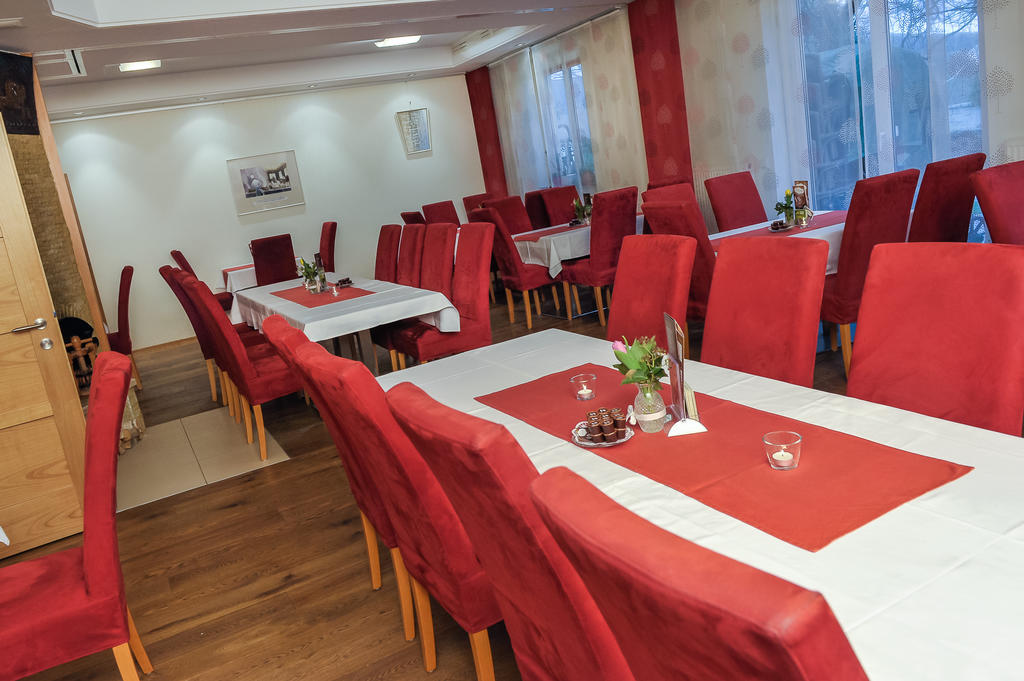 Hotel Hubertus Freistadt Dış mekan fotoğraf